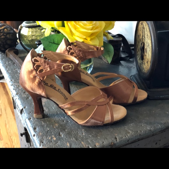 Go Go Dance Shoes 5.5 - Picture 1 of 6